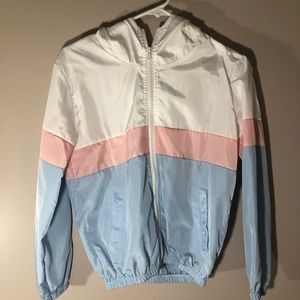 Light windbreaker jacket